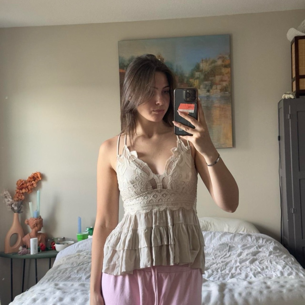 Tan adjustable ruffle top